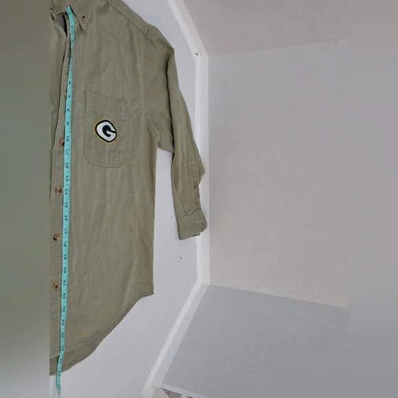 Vintage Green Bay Packers Men's Green Button Down Shirt - Picture 6 of 7